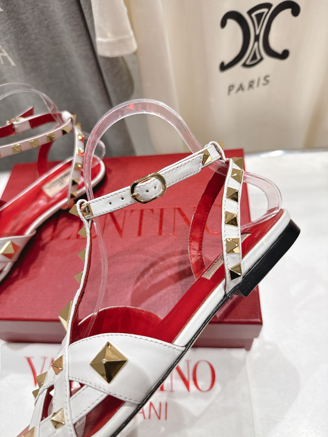 高版本出厂 ～New～顶级制作·Valentino·华伦天奴〰️2026ss官方最新玛丽珍平底鞋单鞋凉鞋