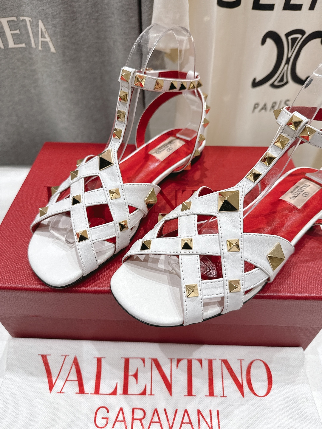 高版本出厂 ～New～顶级制作·Valentino·华伦天奴〰️2026ss官方最新玛丽珍平底鞋单鞋凉鞋