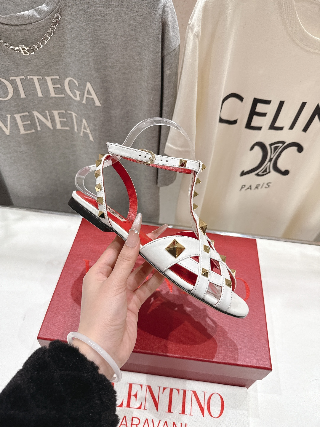 高版本出厂 ～New～顶级制作·Valentino·华伦天奴〰️2026ss官方最新玛丽珍平底鞋单鞋凉鞋