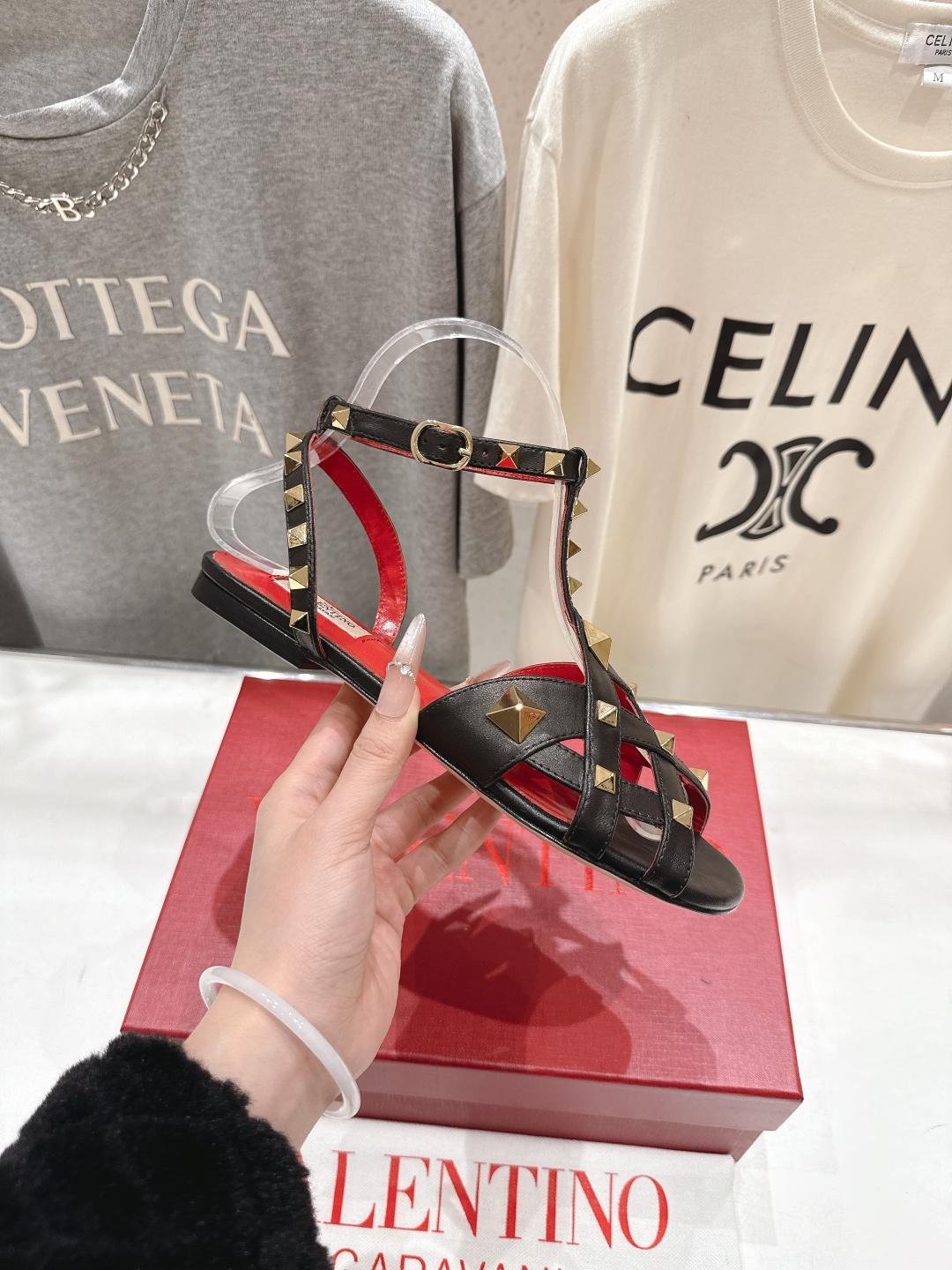 高版本出厂 ～New～顶级制作·Valentino·华伦天奴〰️2026ss官方最新玛丽珍平底鞋单鞋凉鞋