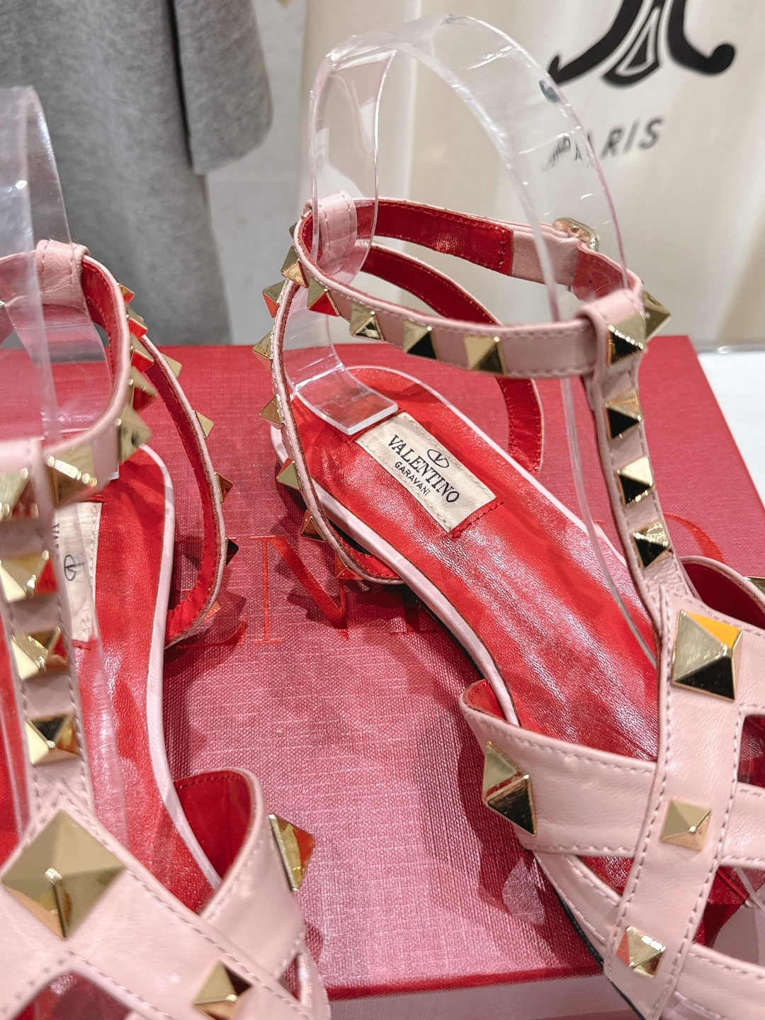 高版本出厂 ～New～顶级制作·Valentino·华伦天奴〰️2026ss官方最新玛丽珍平底鞋单鞋凉鞋