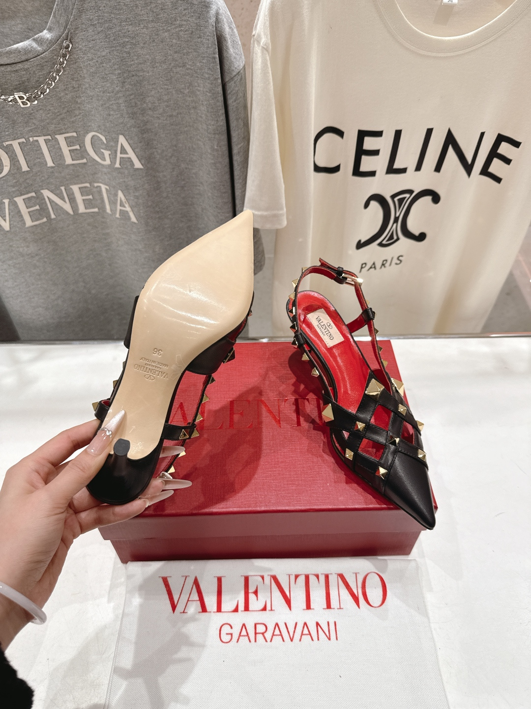 高版本出厂 ～New～顶级制作·Valentino*·华伦天奴〰️2026ss官方同步春夏走秀新款高跟鞋