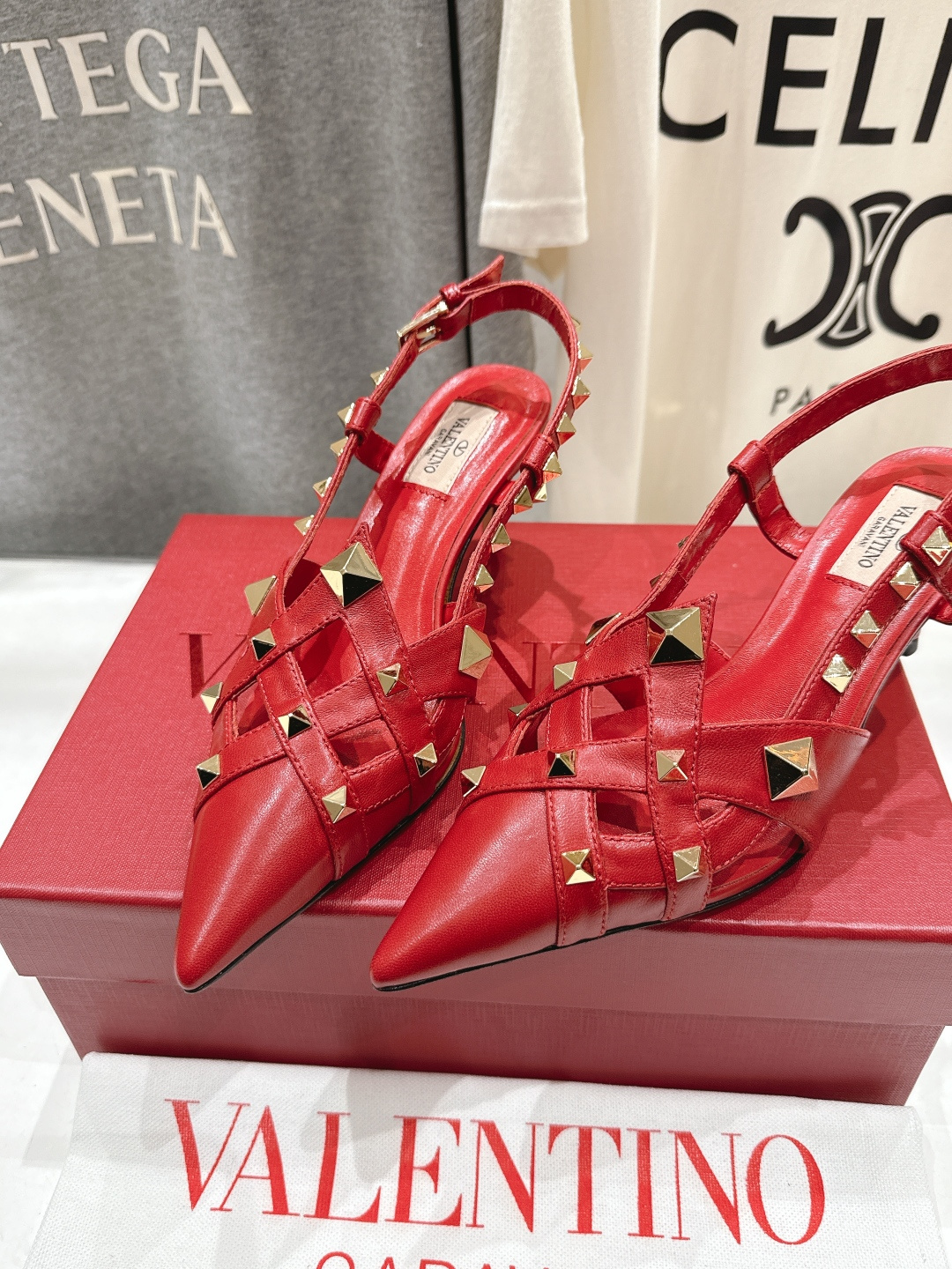 高版本出厂 ～New～顶级制作·Valentino*·华伦天奴〰️2026ss官方同步春夏走秀新款高跟鞋