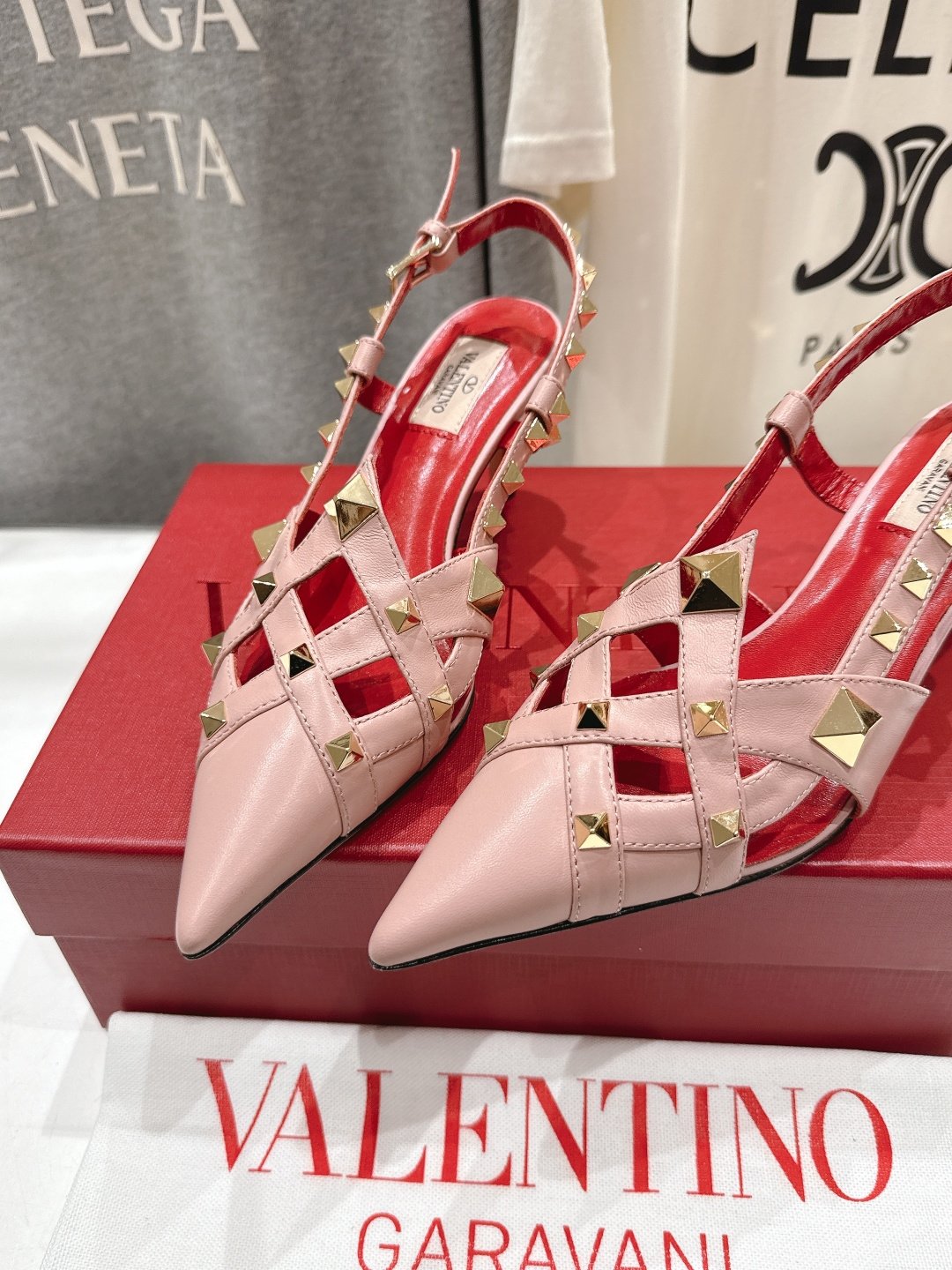 高版本出厂 ～New～顶级制作·Valentino*·华伦天奴〰️2026ss官方同步春夏走秀新款高跟鞋