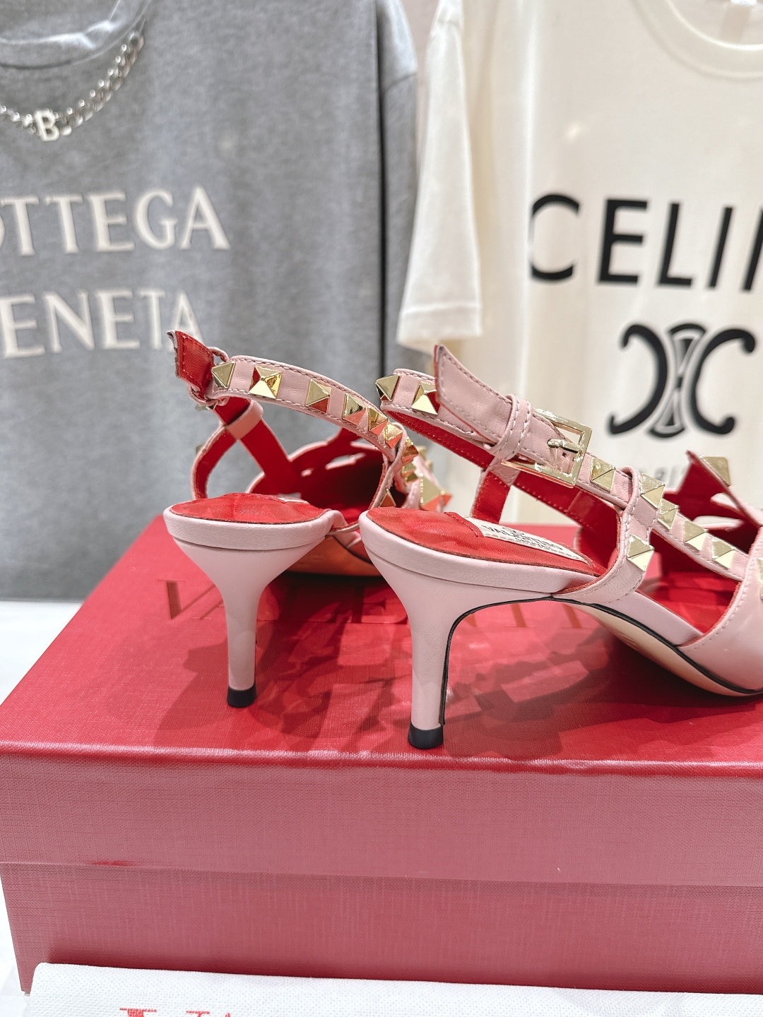 高版本出厂 ～New～顶级制作·Valentino*·华伦天奴〰️2026ss官方同步春夏走秀新款高跟鞋