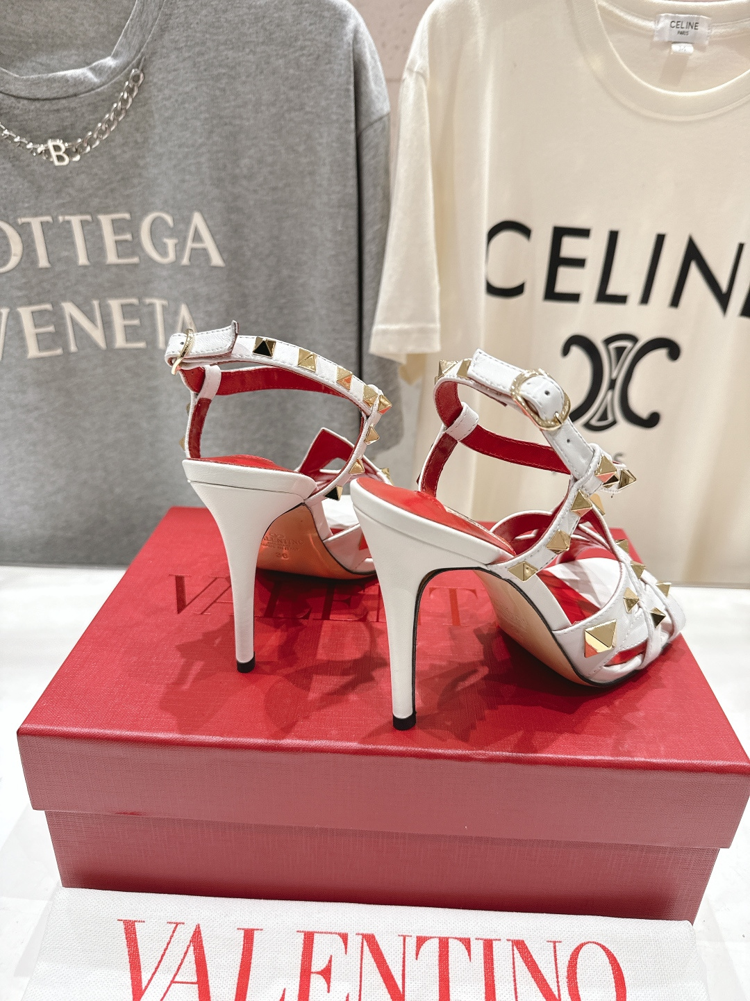 高版本出厂 ～New～顶级制作·Valentino*·华伦天奴〰️2026ss官方同步春夏走秀新款高跟鞋