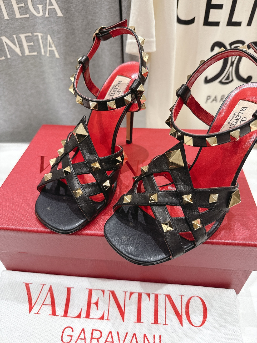 高版本出厂 ～New～顶级制作·Valentino*·华伦天奴〰️2026ss官方同步春夏走秀新款高跟鞋