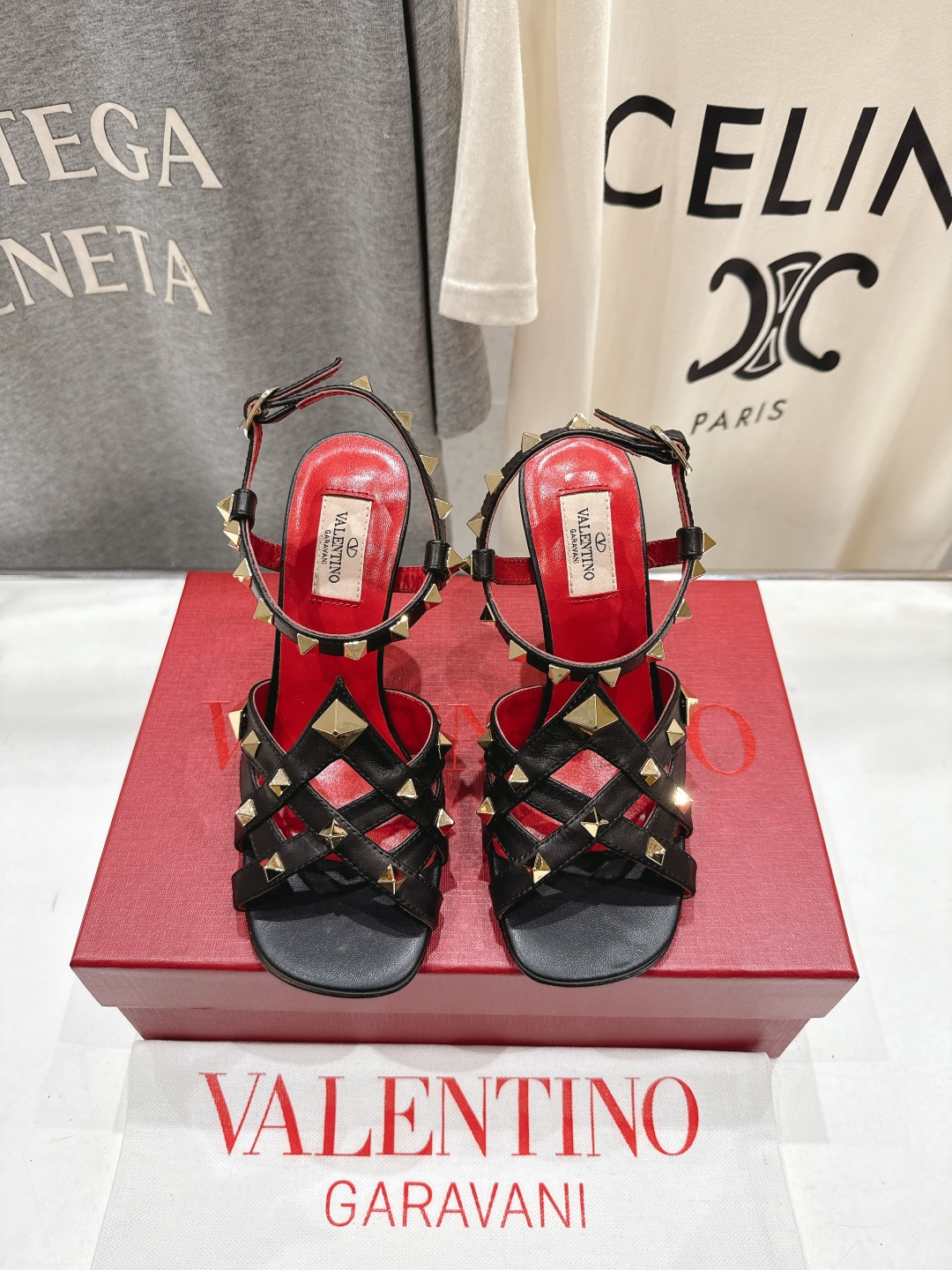 高版本出厂 ～New～顶级制作·Valentino*·华伦天奴〰️2026ss官方同步春夏走秀新款高跟鞋