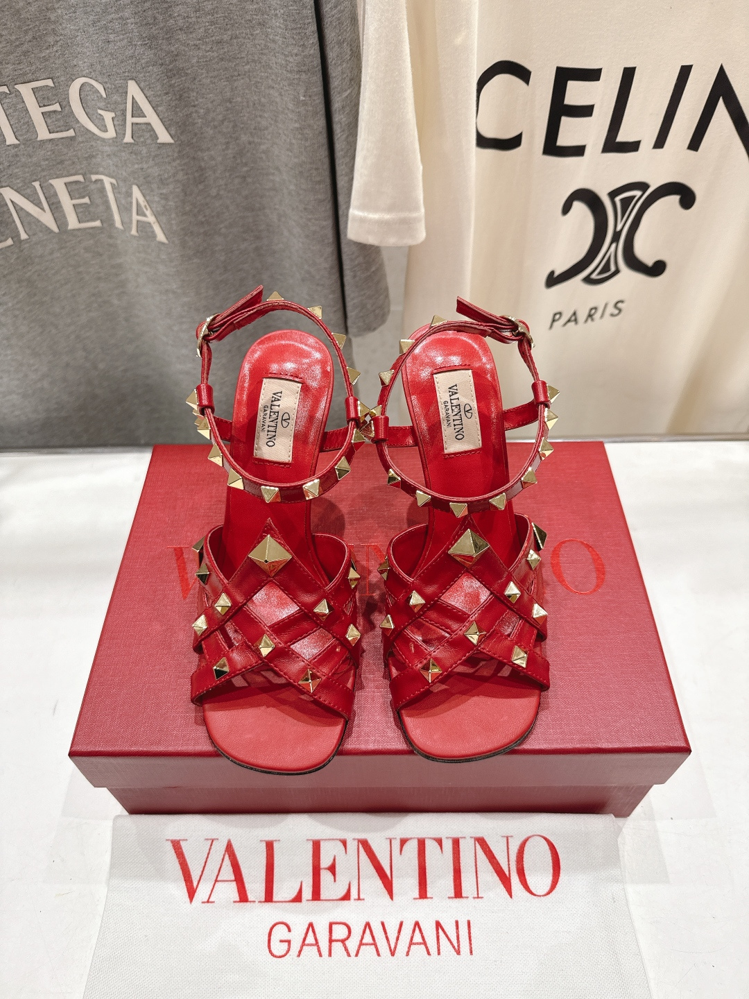 高版本出厂 ～New～顶级制作·Valentino*·华伦天奴〰️2026ss官方同步春夏走秀新款高跟鞋