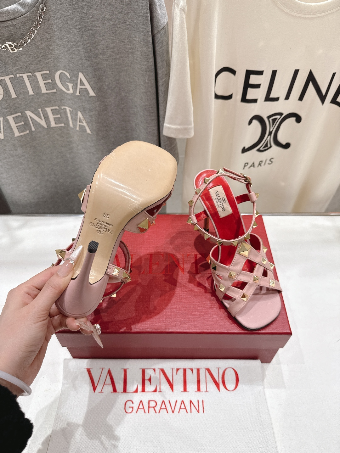 高版本出厂 ～New～顶级制作·Valentino*·华伦天奴〰️2026ss官方同步春夏走秀新款高跟鞋