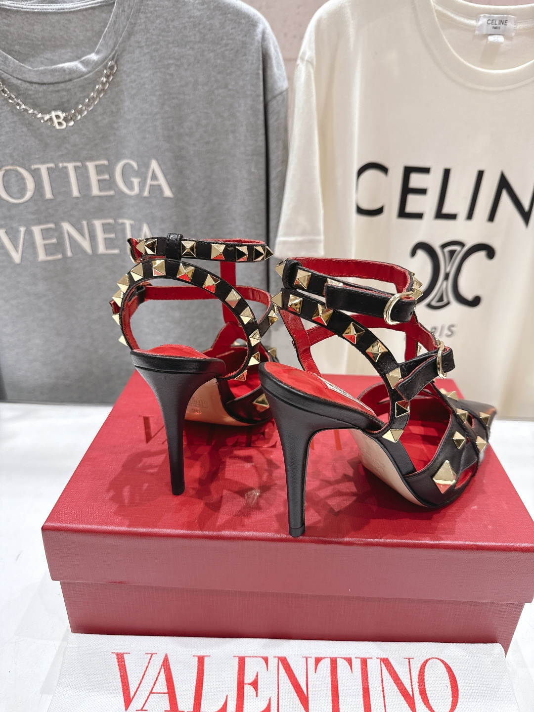 高版本出厂 ～New～顶级制作·Valentino*·华伦天奴〰️2026ss官方同步春夏走秀新款高跟鞋