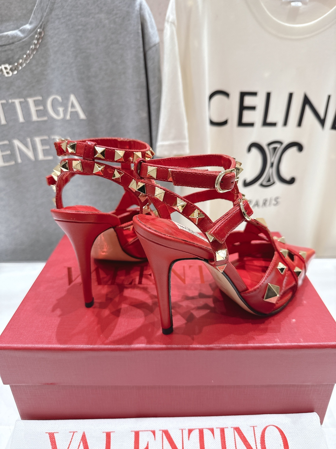 高版本出厂 ～New～顶级制作·Valentino*·华伦天奴〰️2026ss官方同步春夏走秀新款高跟鞋