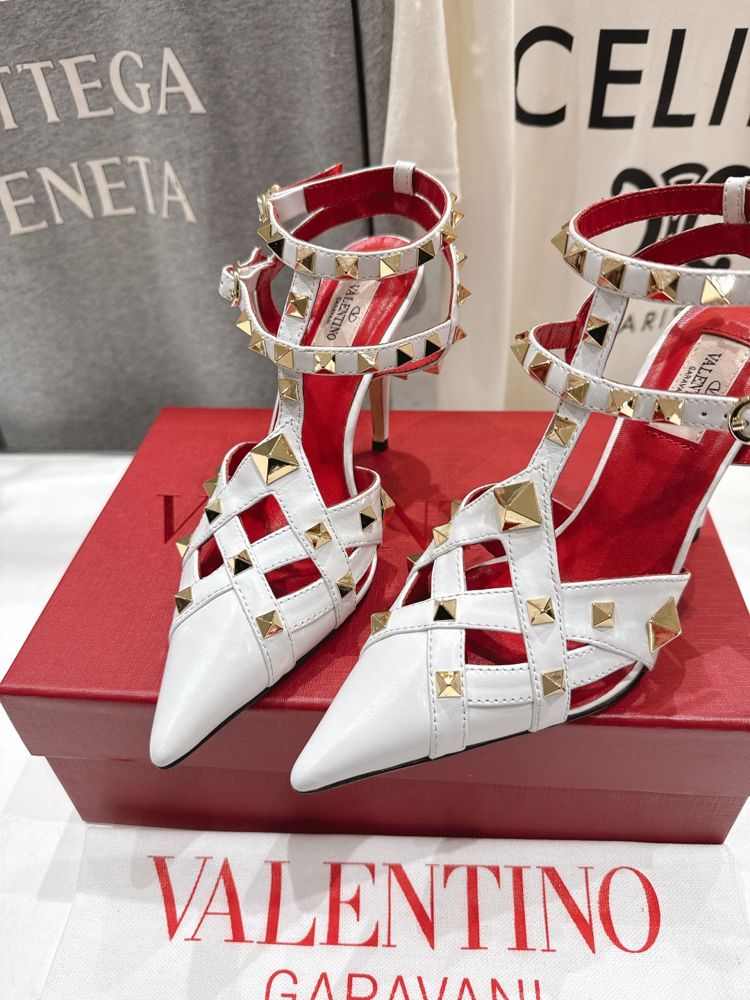 高版本出厂 ～New～顶级制作·Valentino*·华伦天奴〰️2026ss官方同步春夏走秀新款高跟鞋