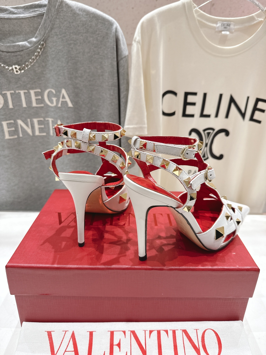 高版本出厂 ～New～顶级制作·Valentino*·华伦天奴〰️2026ss官方同步春夏走秀新款高跟鞋