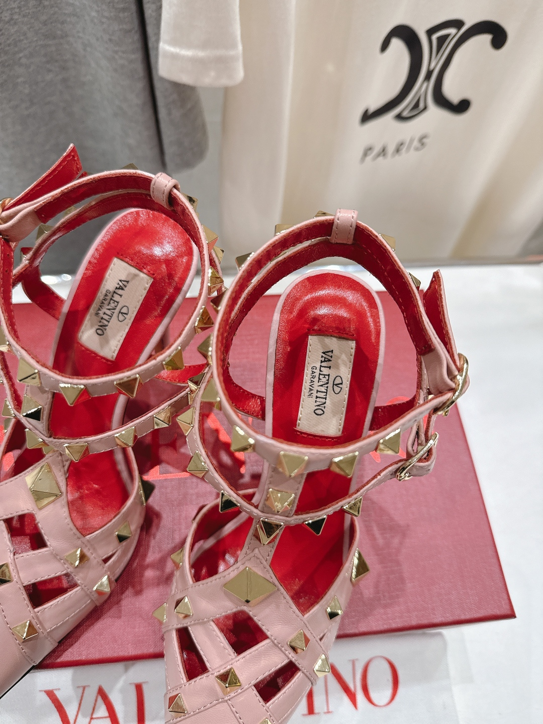 高版本出厂 ～New～顶级制作·Valentino*·华伦天奴〰️2026ss官方同步春夏走秀新款高跟鞋