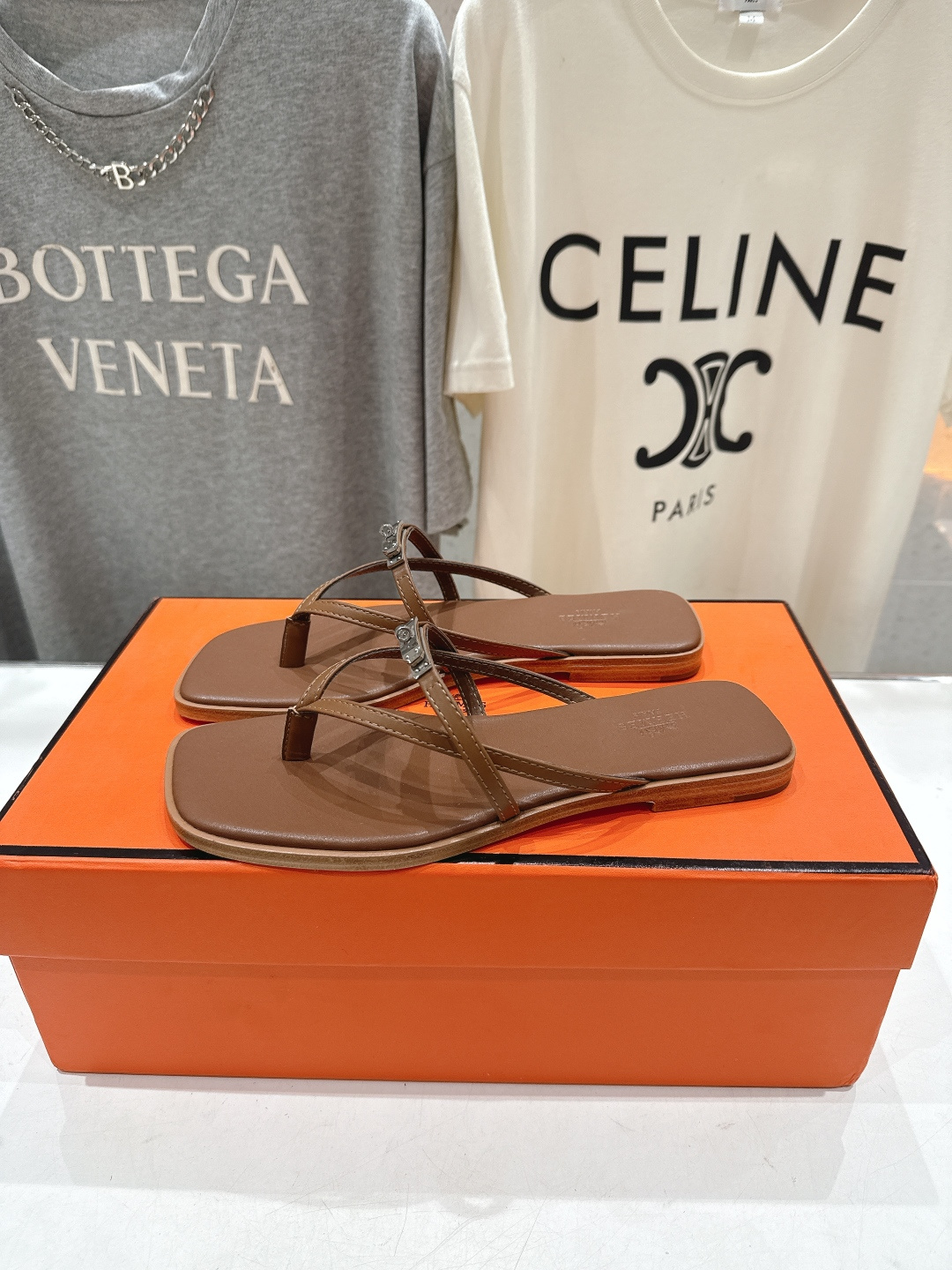 高版本出厂 Hermes/爱马仕H家F062 2026ss夏季新款 Extra度假风夹脚沙滩人字拖鞋顶级