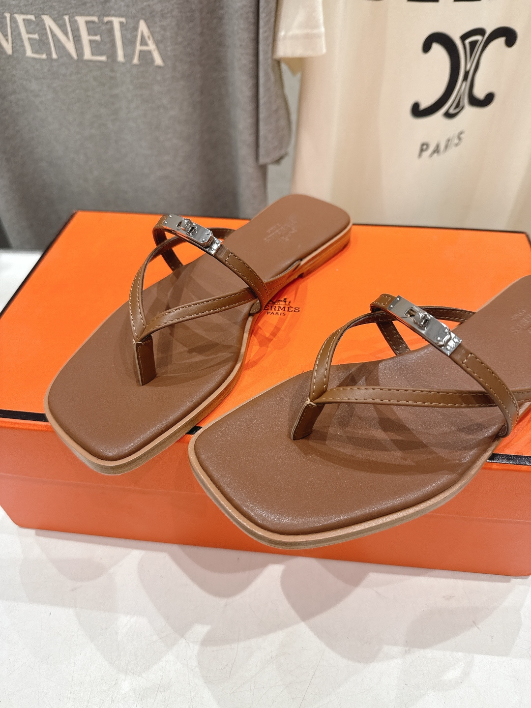 高版本出厂 Hermes/爱马仕H家F062 2026ss夏季新款 Extra度假风夹脚沙滩人字拖鞋顶级