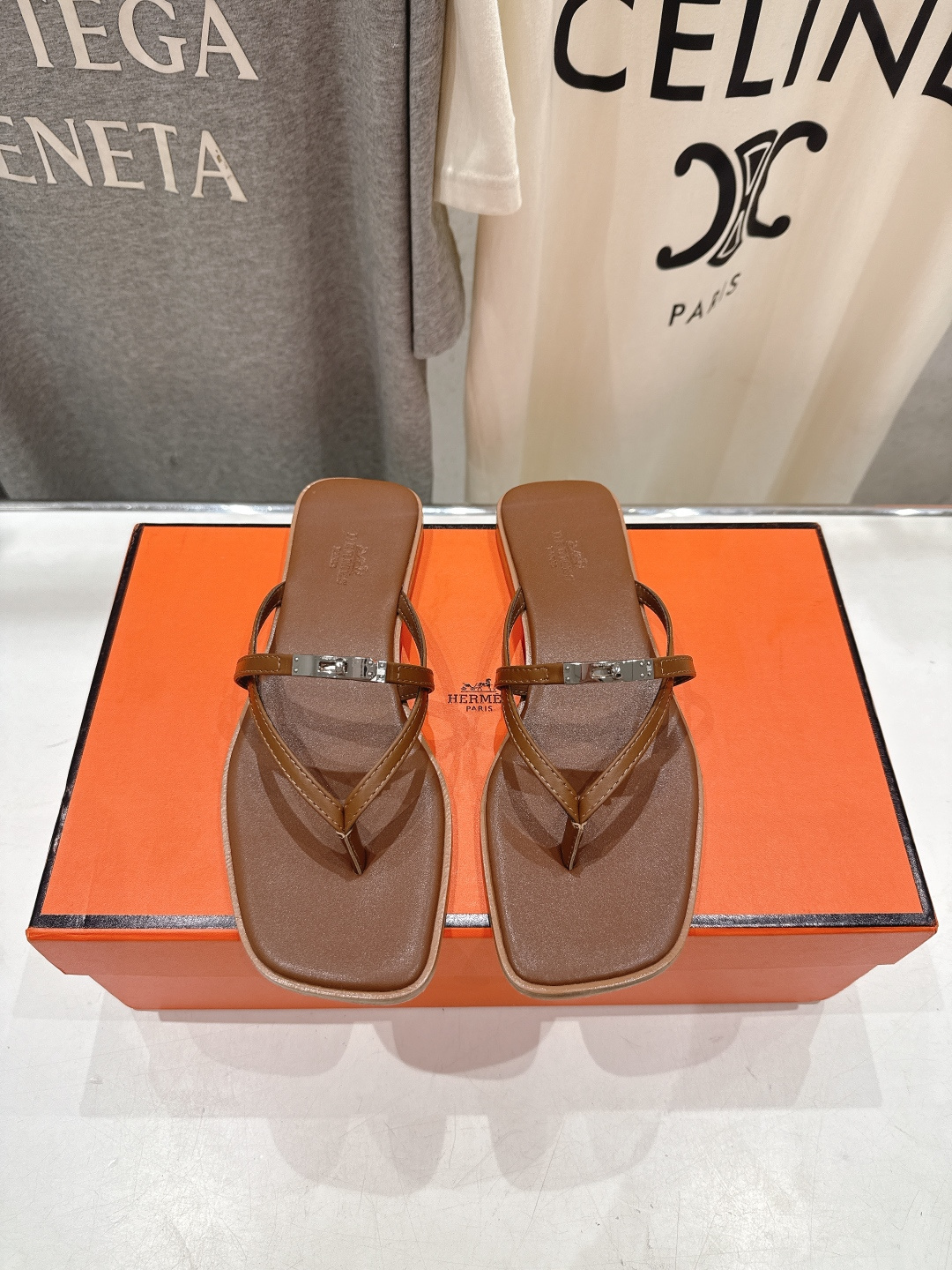 高版本出厂 Hermes/爱马仕H家F062 2026ss夏季新款 Extra度假风夹脚沙滩人字拖鞋顶级