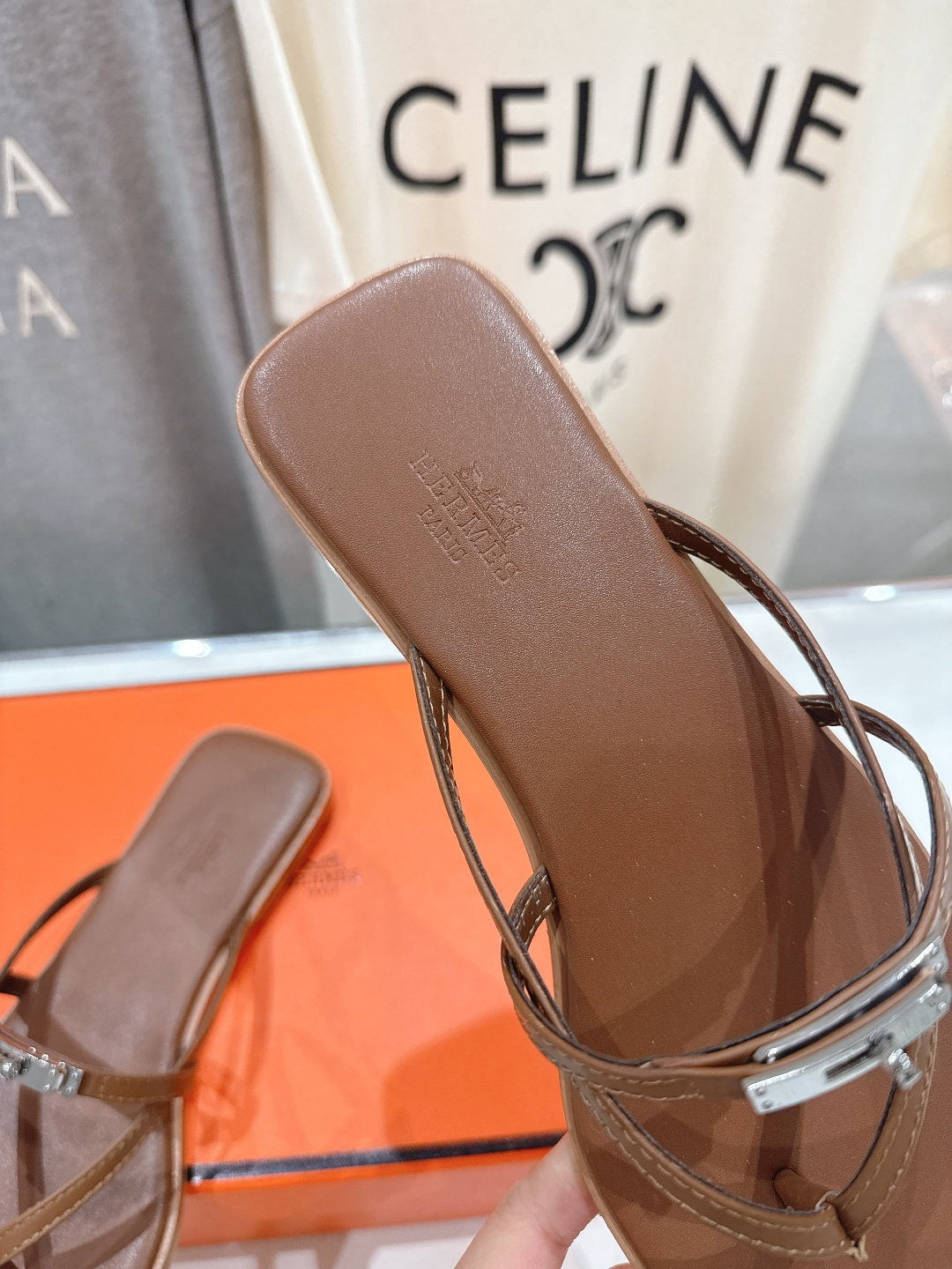 高版本出厂 Hermes/爱马仕H家F062 2026ss夏季新款 Extra度假风夹脚沙滩人字拖鞋顶级