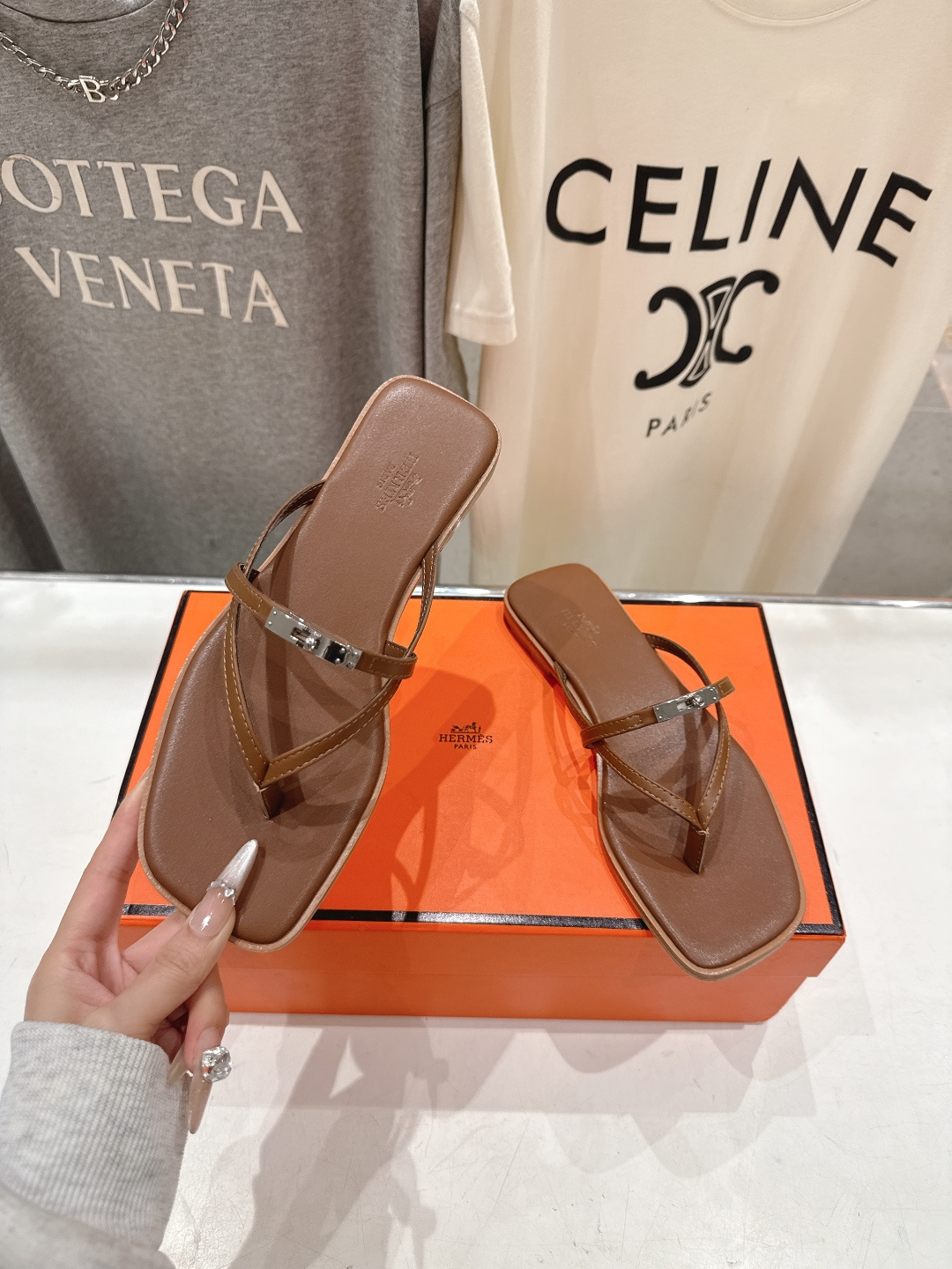 高版本出厂 Hermes/爱马仕H家F062 2026ss夏季新款 Extra度假风夹脚沙滩人字拖鞋顶级