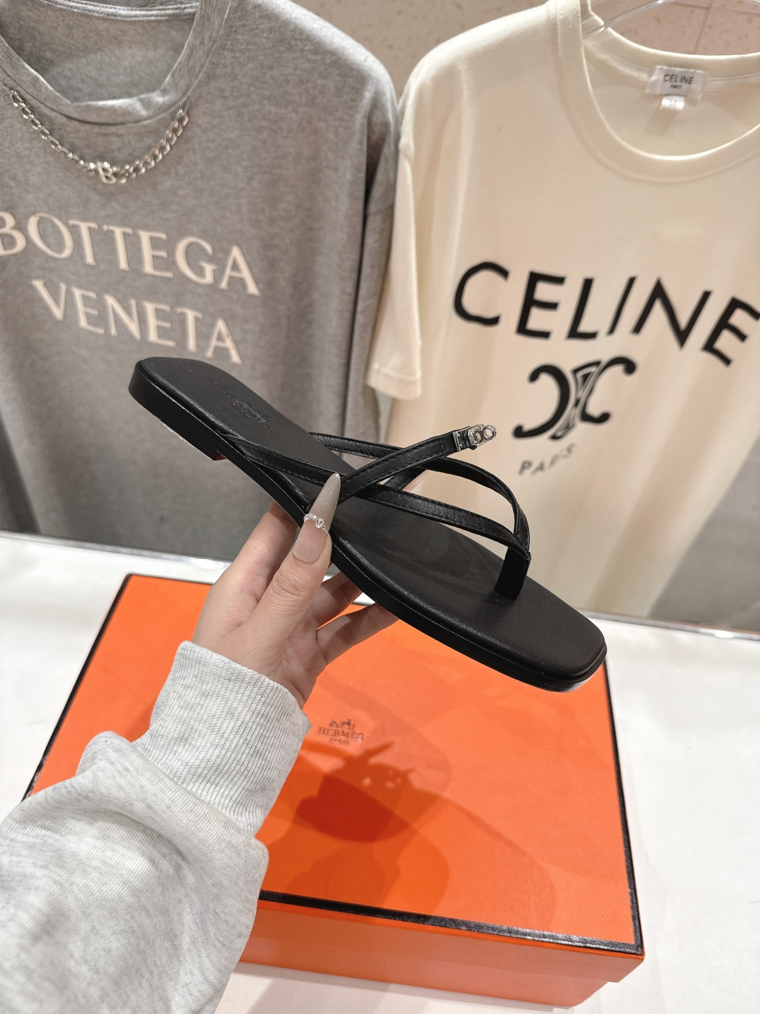 高版本出厂 Hermes/爱马仕H家F062 2026ss夏季新款 Extra度假风夹脚沙滩人字拖鞋顶级