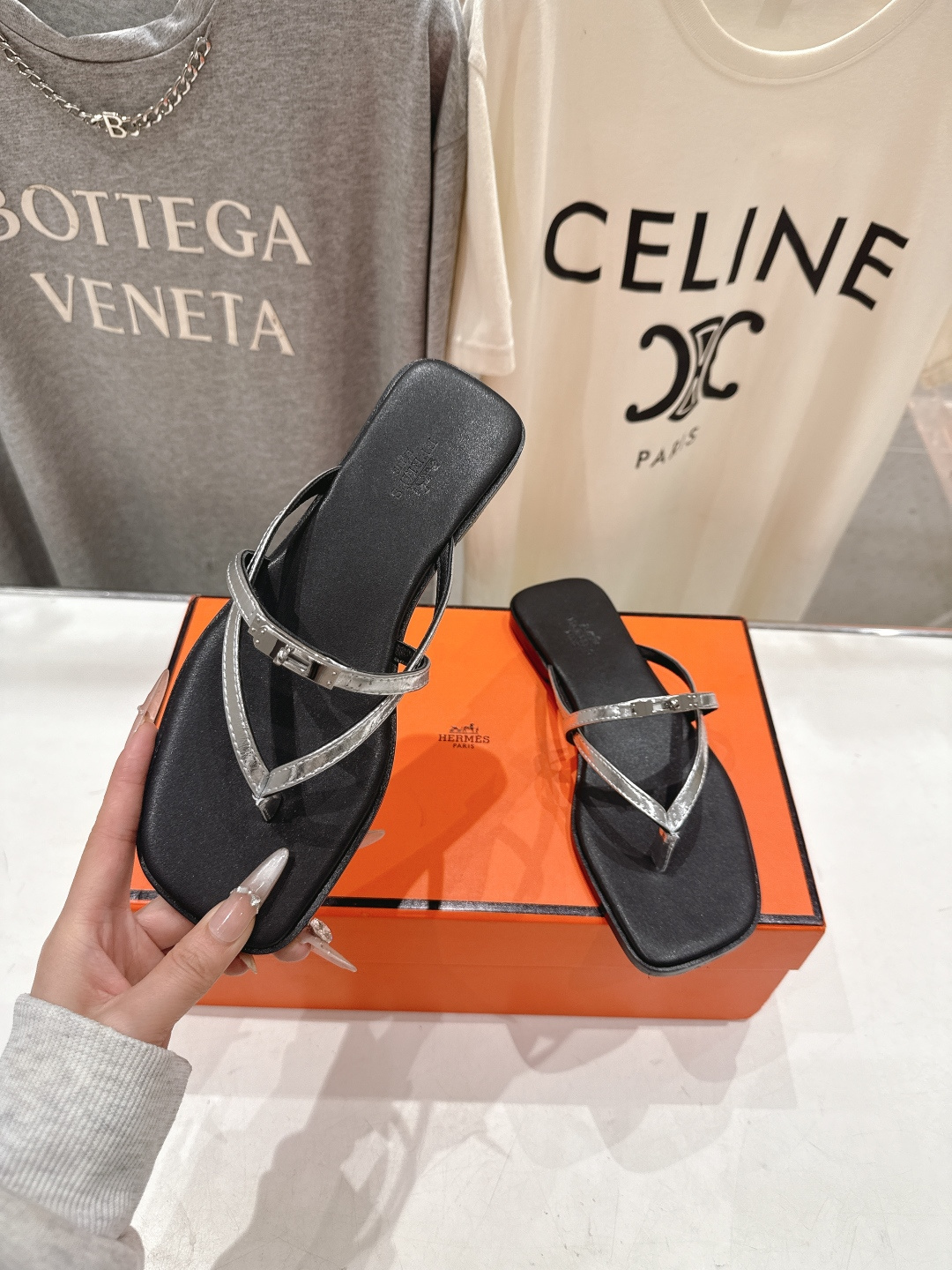 高版本出厂 Hermes/爱马仕H家F062 2026ss夏季新款 Extra度假风夹脚沙滩人字拖鞋顶级