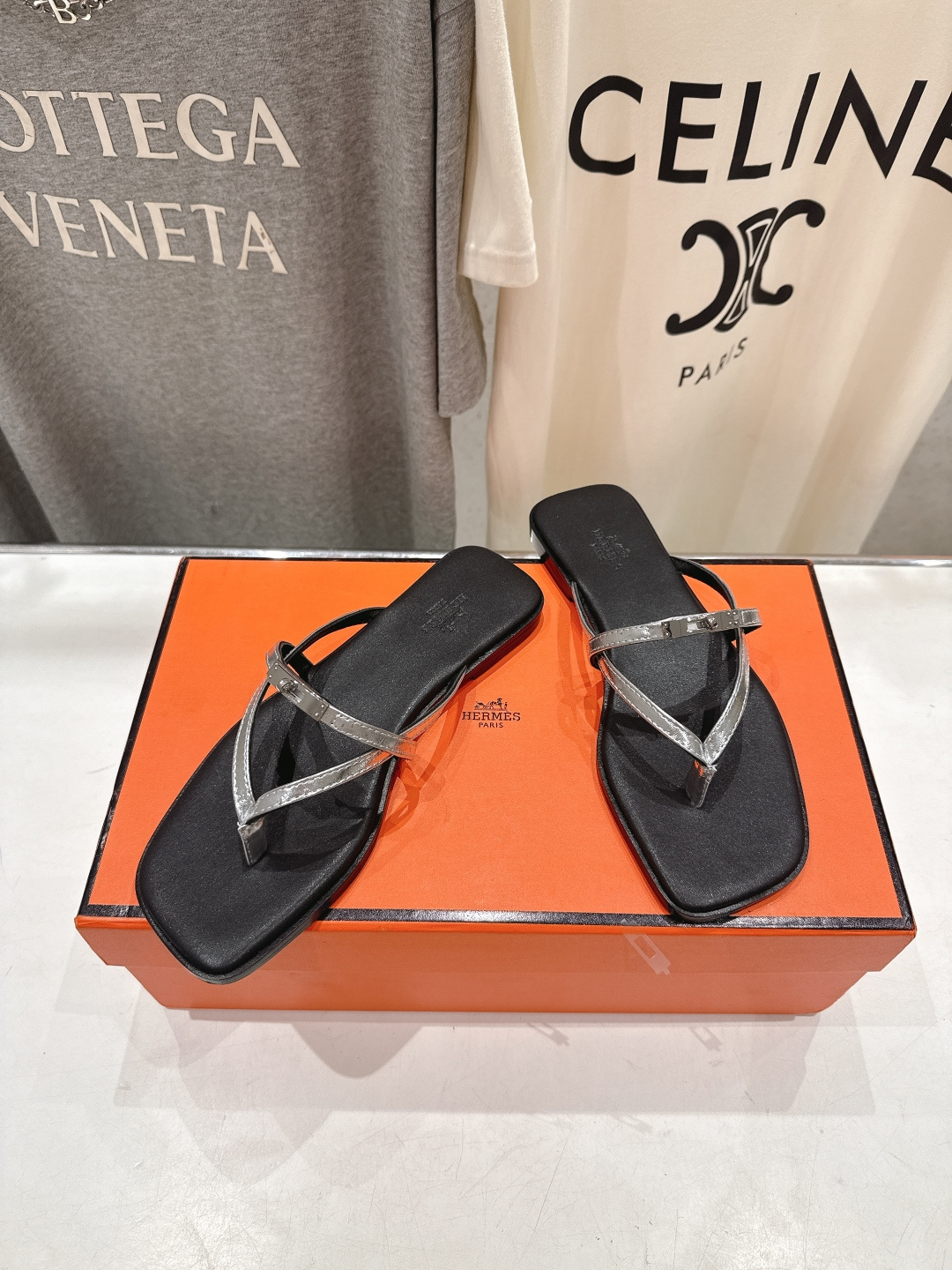 高版本出厂 Hermes/爱马仕H家F062 2026ss夏季新款 Extra度假风夹脚沙滩人字拖鞋顶级