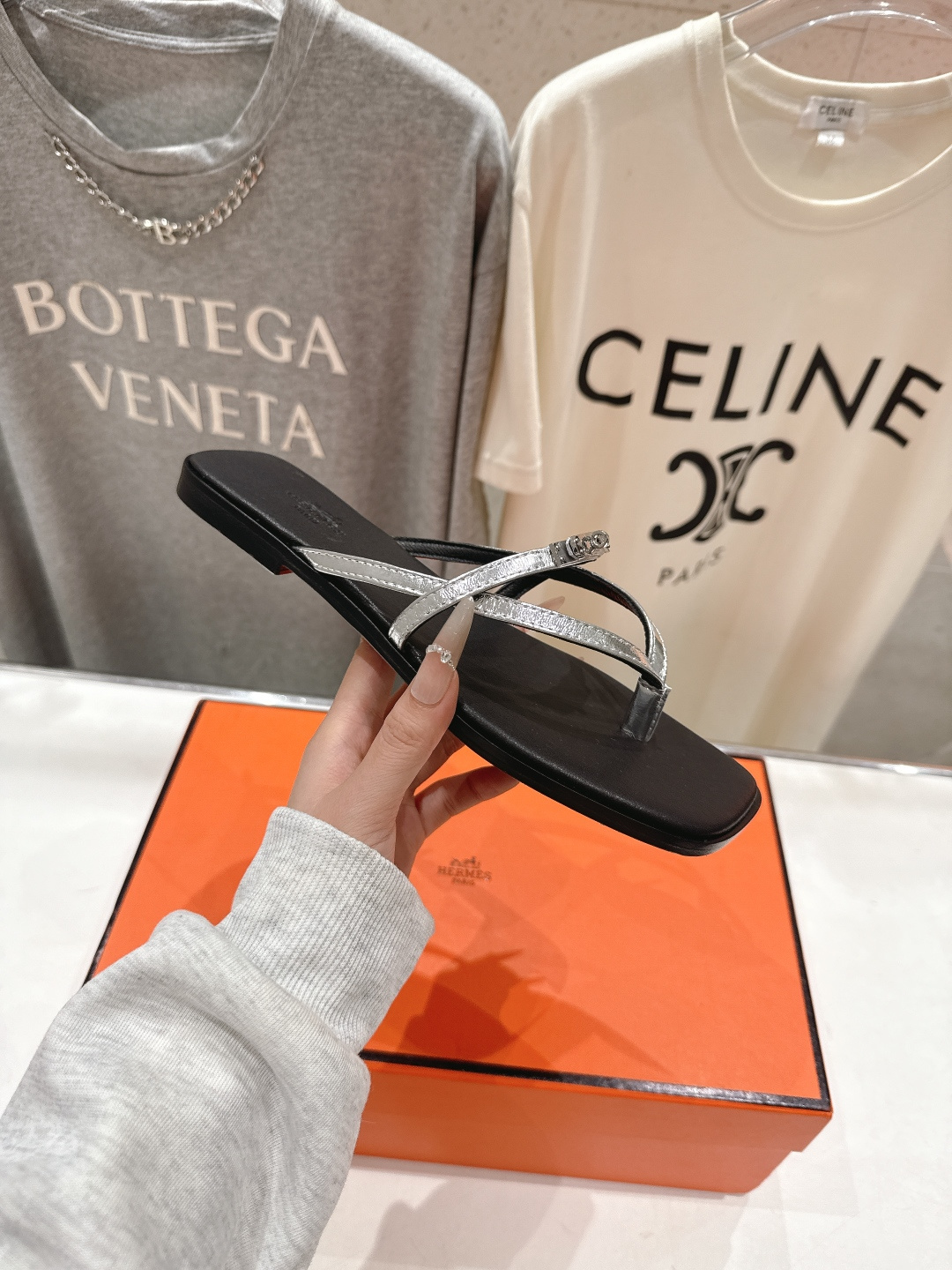 高版本出厂 Hermes/爱马仕H家F062 2026ss夏季新款 Extra度假风夹脚沙滩人字拖鞋顶级