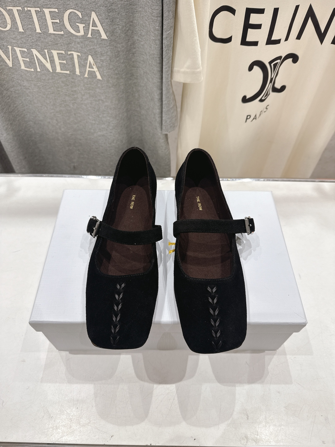 高版本出厂 the row 2026ss春夏走秀爆款小方头平底鞋玛丽珍休闲鞋单鞋非常舒服的平底鞋，极简设