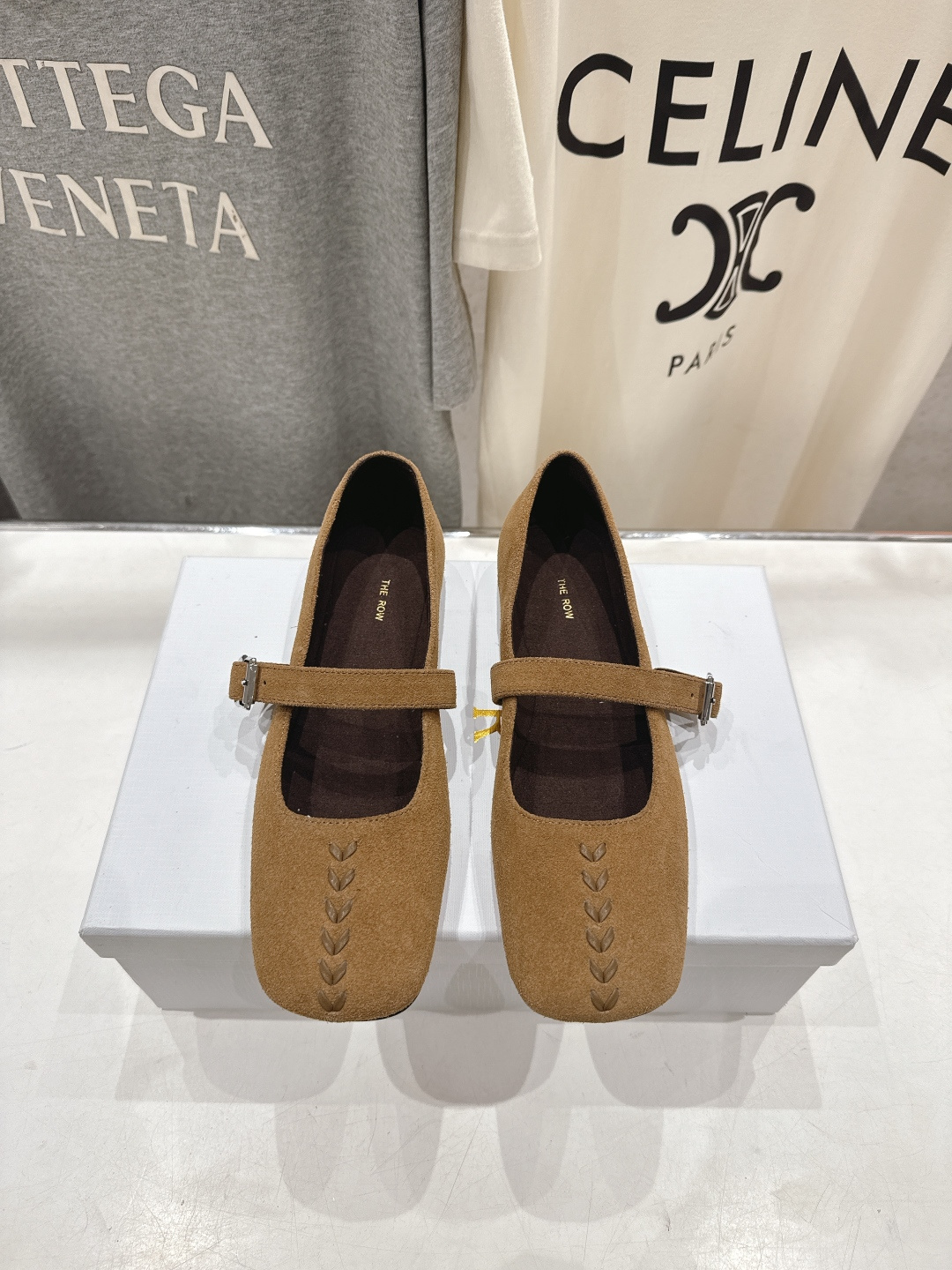 高版本出厂 the row 2026ss春夏走秀爆款小方头平底鞋玛丽珍休闲鞋单鞋非常舒服的平底鞋，极简设