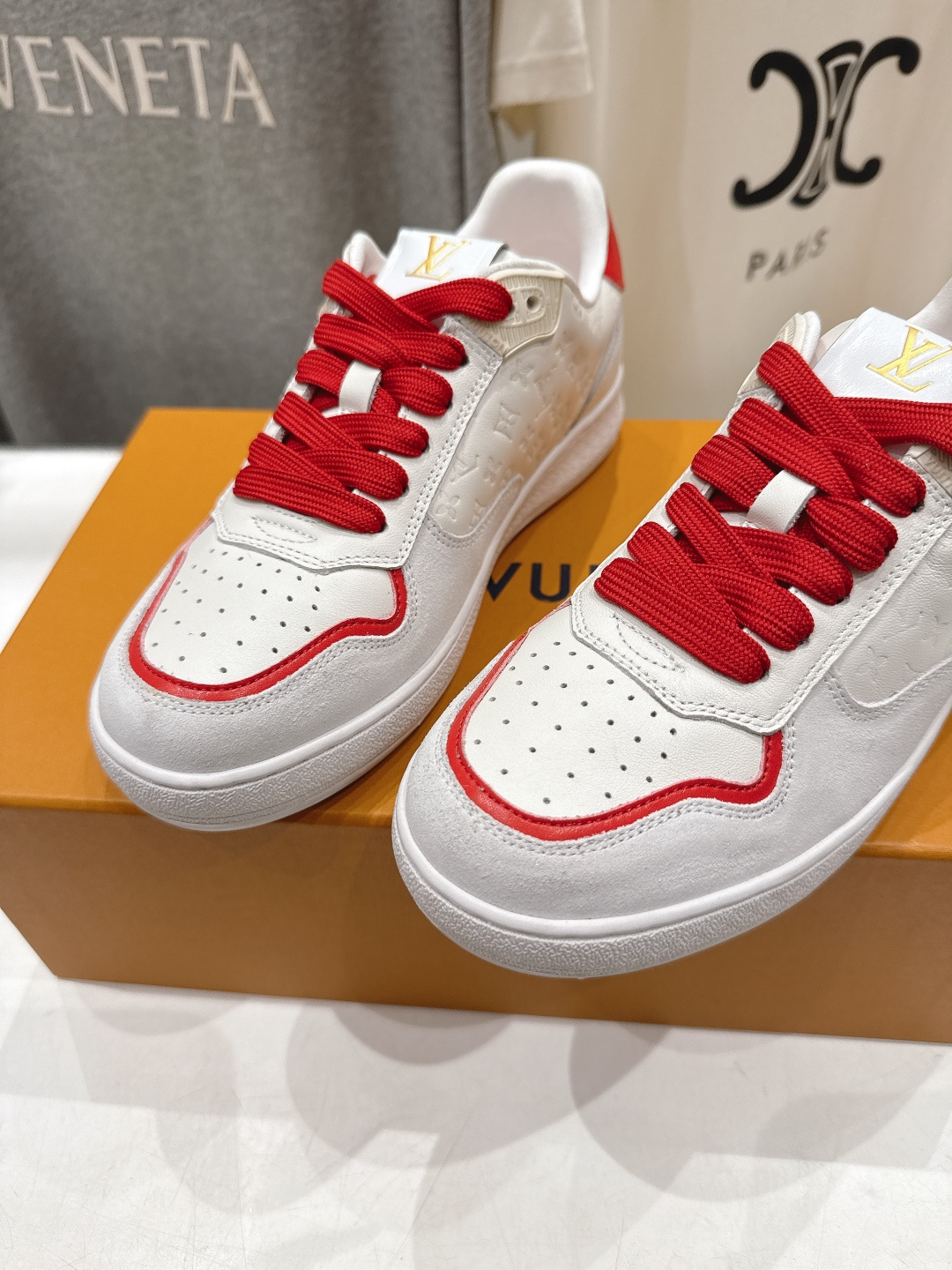 高版本出厂 LOUIS VUITTON～LV路易威登F057 L家驴牌最新款走秀款系列厚底运动休闲鞋原版