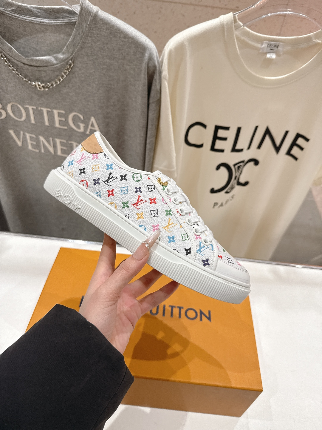 高版本出厂 LOUIS VUITTON～LV路易威登F057 L家驴牌最新款走秀款系列运动休闲鞋原版购入