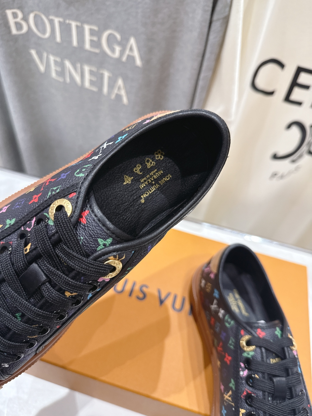 高版本出厂 LOUIS VUITTON～LV路易威登F057 L家驴牌最新款走秀款系列运动休闲鞋原版购入