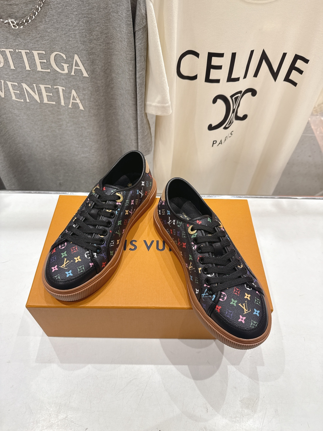 高版本出厂 LOUIS VUITTON～LV路易威登F057 L家驴牌最新款走秀款系列运动休闲鞋原版购入