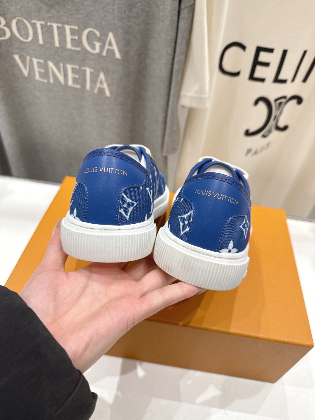 高版本出厂 LOUIS VUITTON～LV路易威登F057 L家驴牌最新款走秀款系列运动休闲鞋原版购入