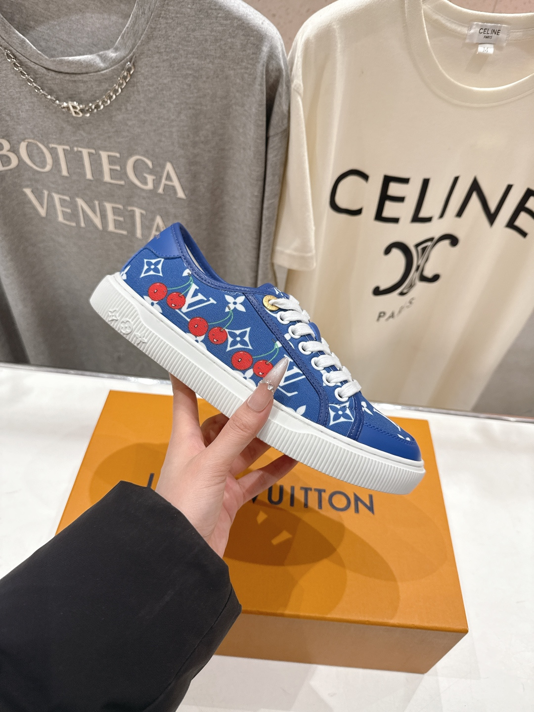 高版本出厂 LOUIS VUITTON～LV路易威登F057 L家驴牌最新款走秀款系列运动休闲鞋原版购入