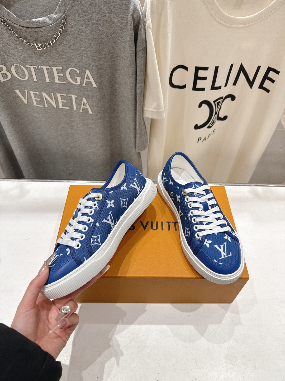 高版本出厂 LOUIS VUITTON～LV路易威登F057 L家驴牌最新款走秀款系列运动休闲鞋原版购入