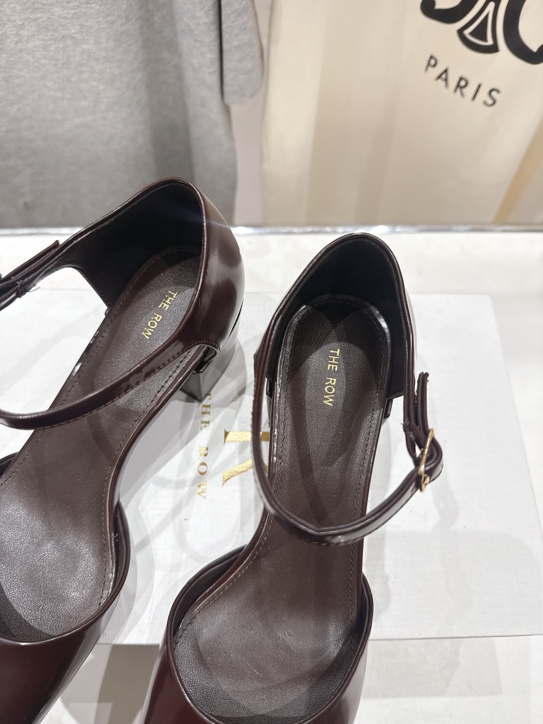 高版本出厂 the row 2026ss春夏爆款玛丽珍高跟鞋凉鞋非常舒服的高跟凉鞋，极简设计理念，版型显