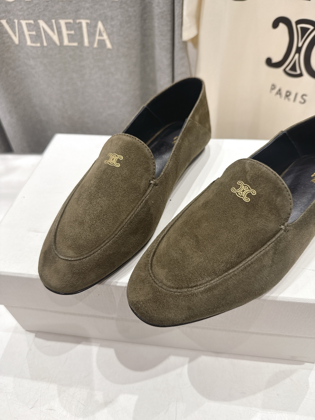 高版本出厂 CELINE*赛琳F030 2026ss春夏新款玛丽珍平底乐福鞋一脚蹬单鞋网红爆款来袭！各大