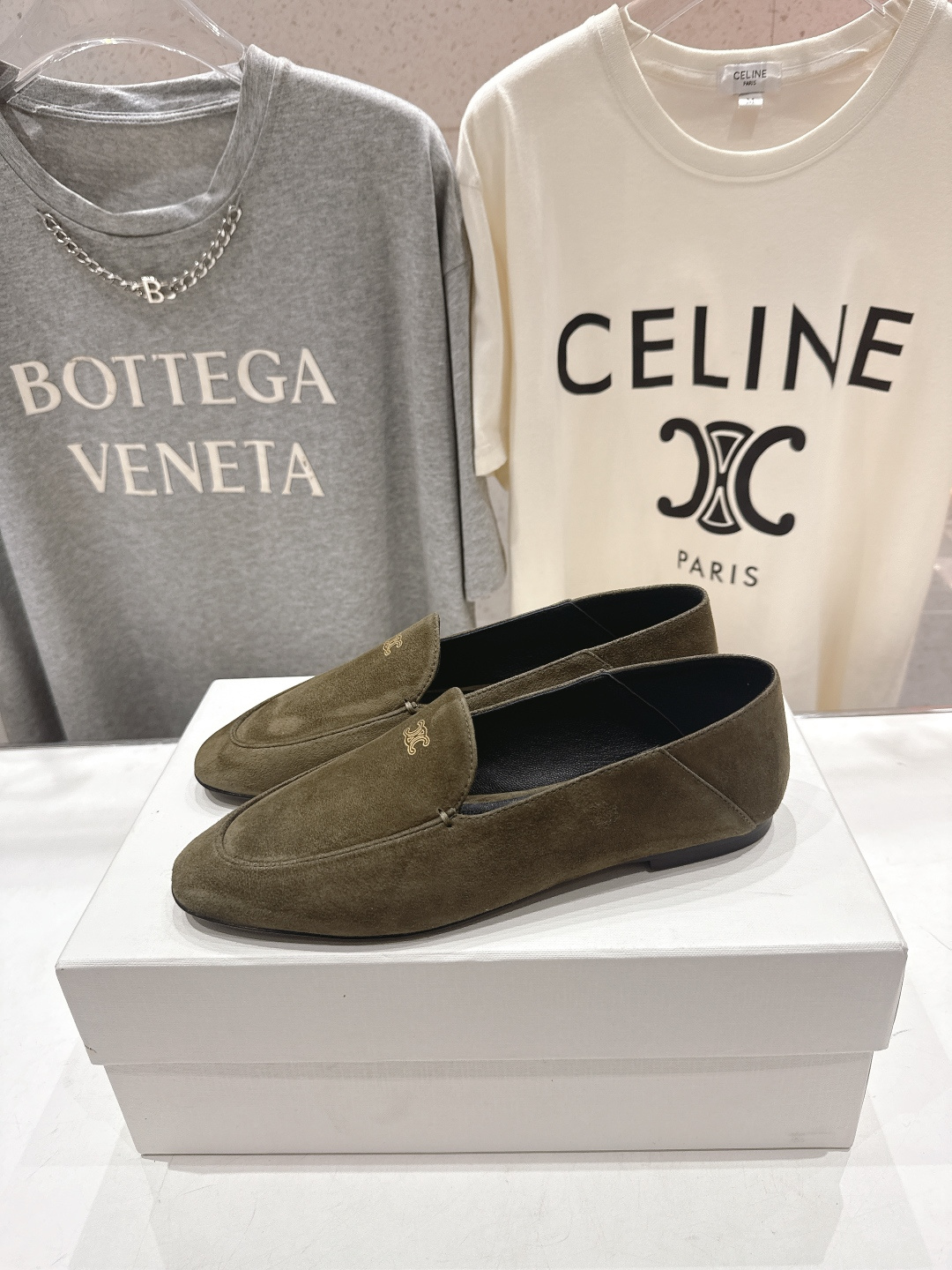 高版本出厂 CELINE*赛琳F030 2026ss春夏新款玛丽珍平底乐福鞋一脚蹬单鞋网红爆款来袭！各大