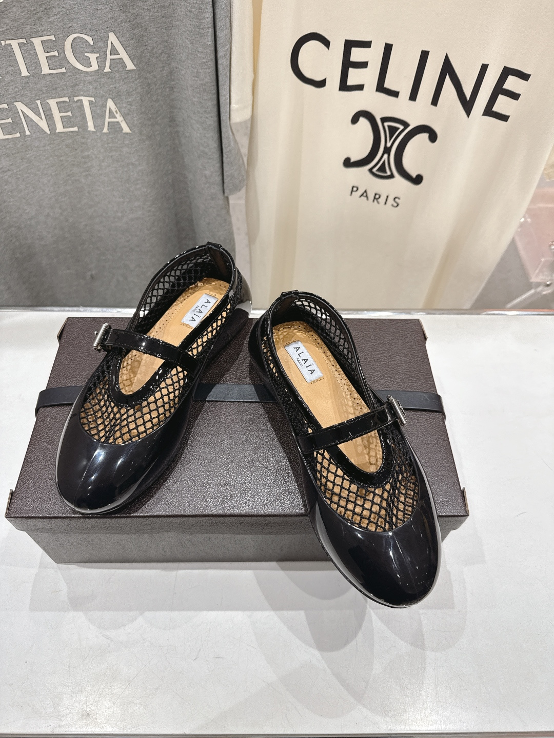 高版本出厂 独家新品 Alaia 阿莱亚26ss/ F013走秀款平底网面鞋芭蕾舞鞋 最近超火的一款平底