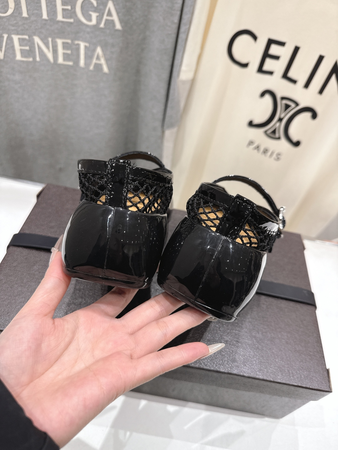 高版本出厂 独家新品 Alaia 阿莱亚26ss/ F013走秀款平底网面鞋芭蕾舞鞋 最近超火的一款平底