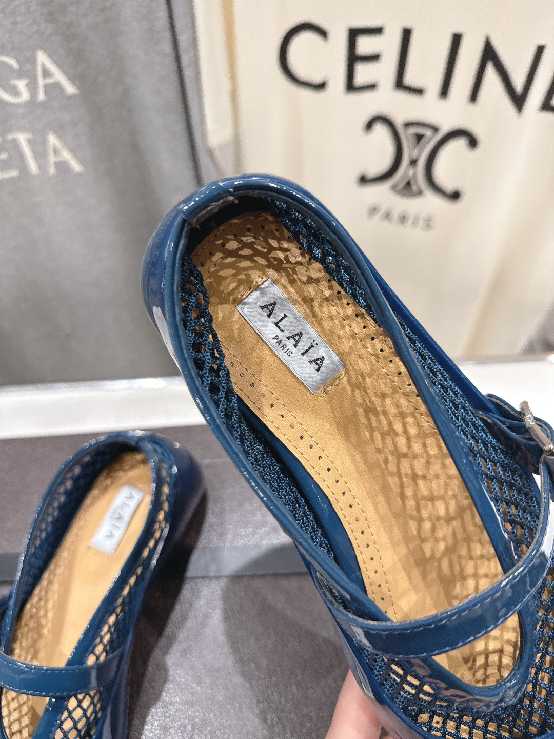 高版本出厂 独家新品 Alaia 阿莱亚26ss/ F013走秀款平底网面鞋芭蕾舞鞋 最近超火的一款平底