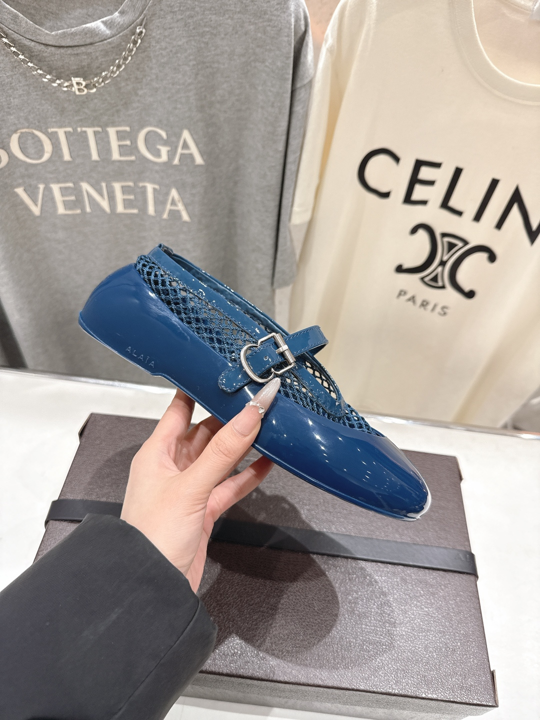 高版本出厂 独家新品 Alaia 阿莱亚26ss/ F013走秀款平底网面鞋芭蕾舞鞋 最近超火的一款平底