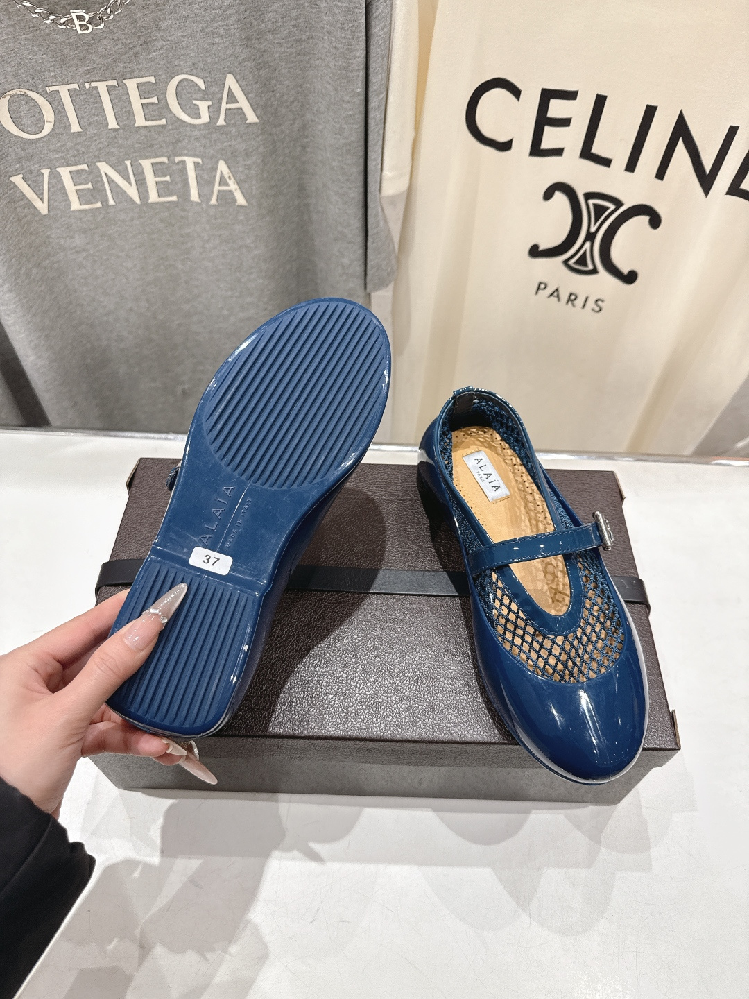 高版本出厂 独家新品 Alaia 阿莱亚26ss/ F013走秀款平底网面鞋芭蕾舞鞋 最近超火的一款平底