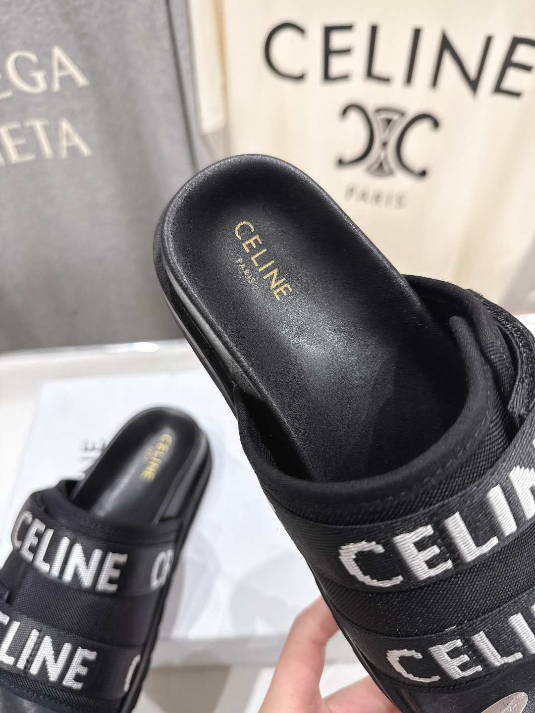 高版本出厂 Celine*塞琳F035 2026ss春夏新款勃肯半托魔术贴凉拖鞋高级感十足网红ins种草