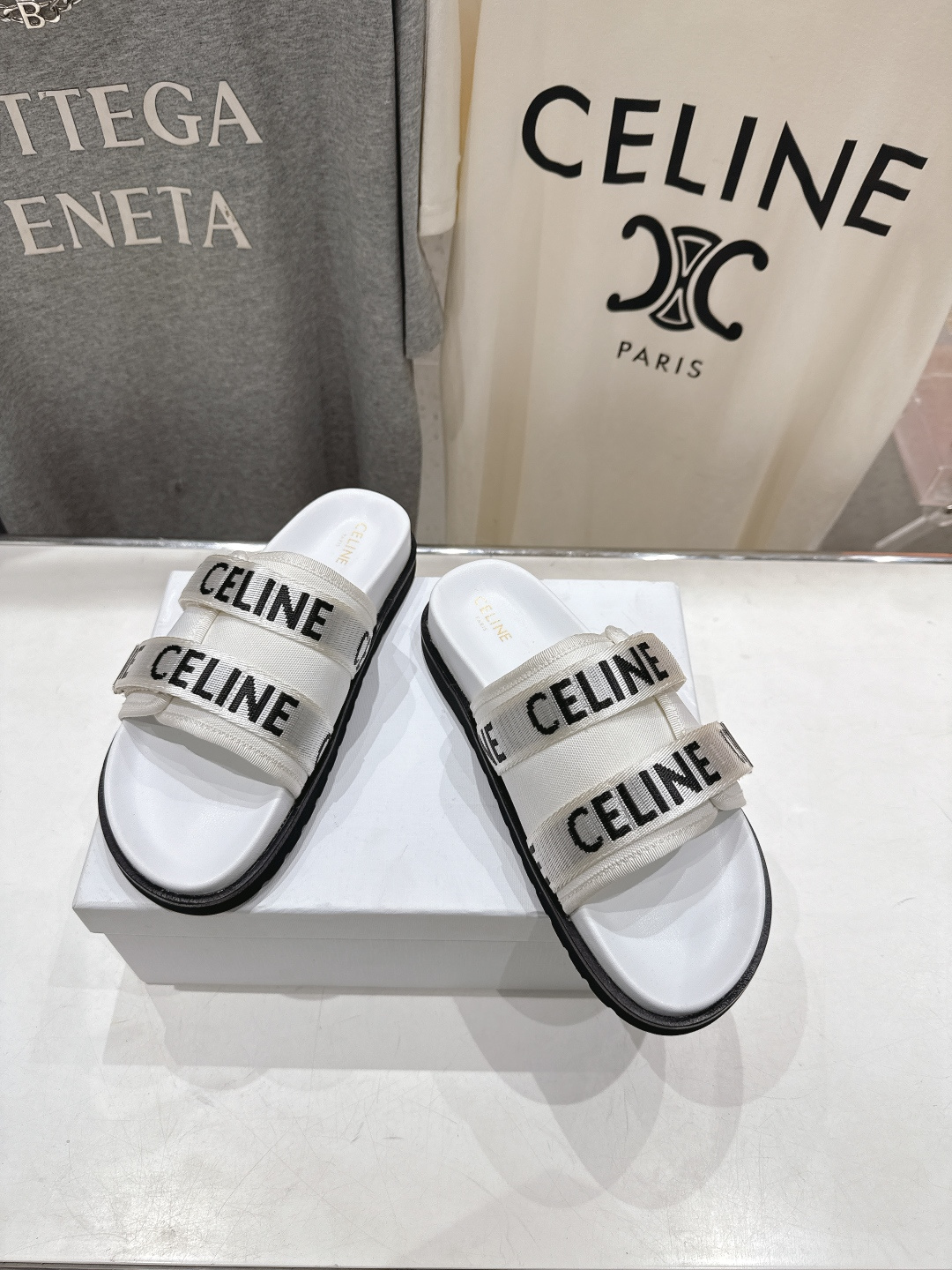 高版本出厂 Celine*塞琳F035 2026ss春夏新款勃肯半托魔术贴凉拖鞋高级感十足网红ins种草