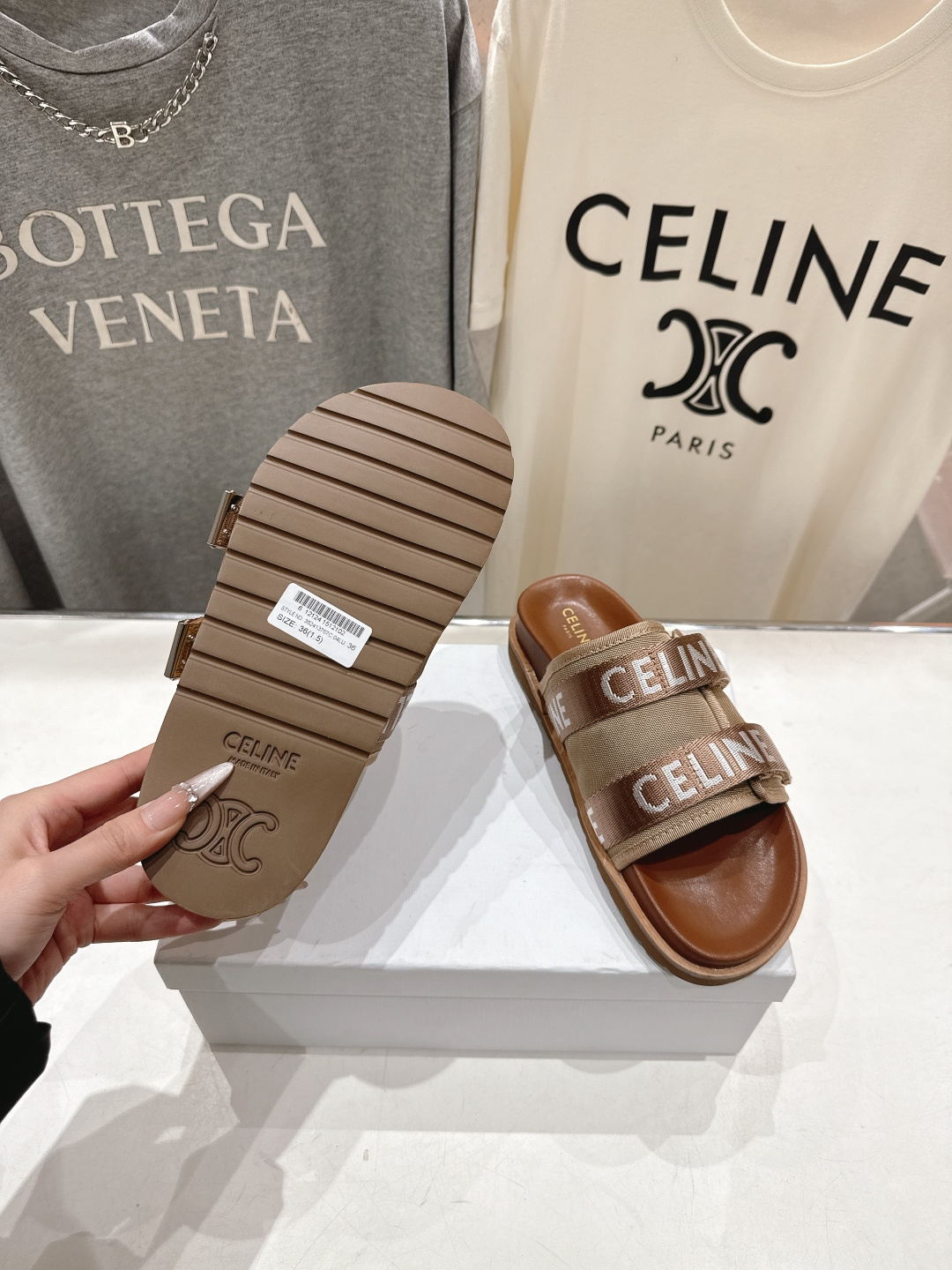 高版本出厂 Celine*塞琳F035 2026ss春夏新款勃肯半托魔术贴凉拖鞋高级感十足网红ins种草