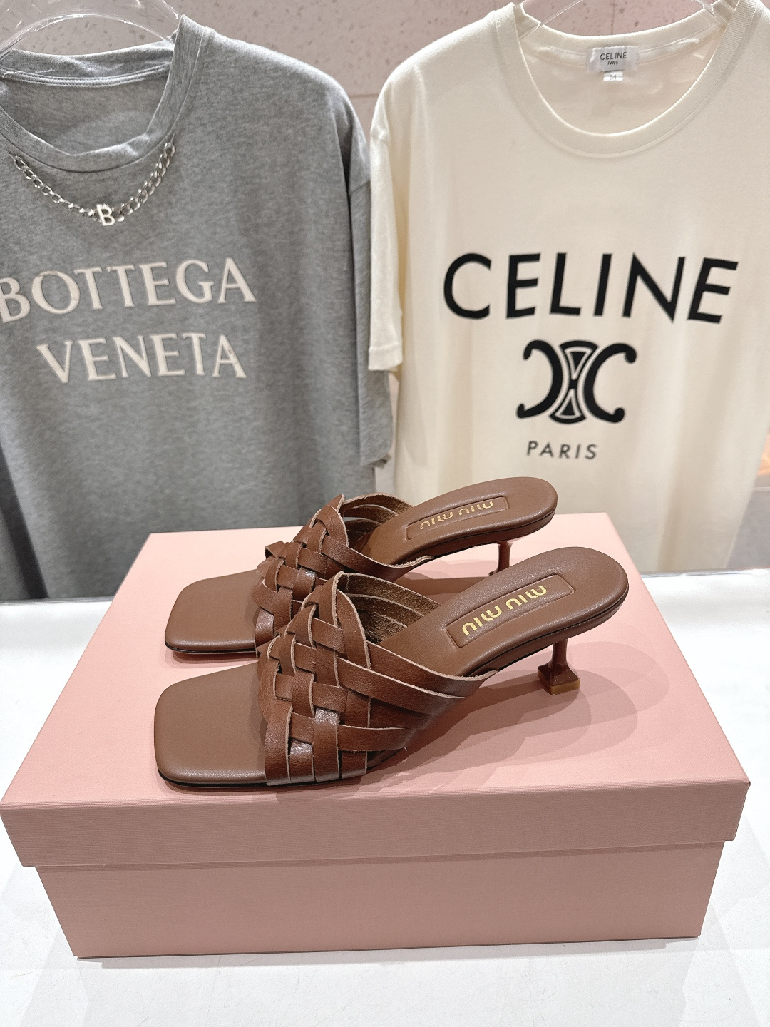 高版本出厂 MiuMiu*缪缪F032 2026ss春夏新款高跟凉鞋拖鞋Zp开发 原版拆卸 秒杀市面普通