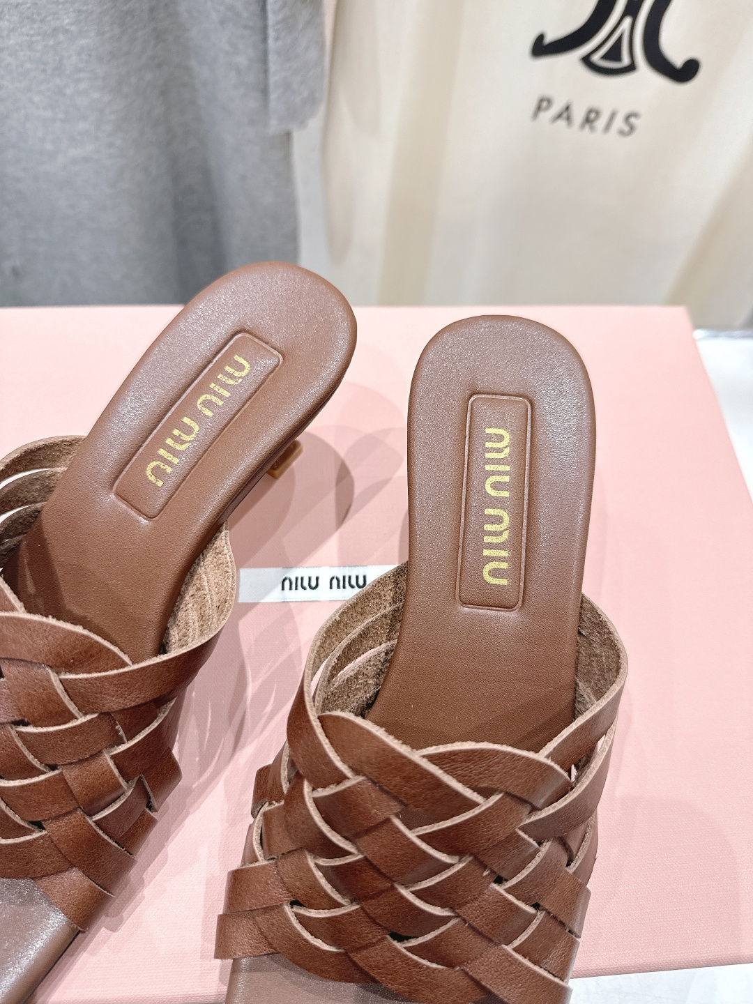 高版本出厂 MiuMiu*缪缪F032 2026ss春夏新款高跟凉鞋拖鞋Zp开发 原版拆卸 秒杀市面普通